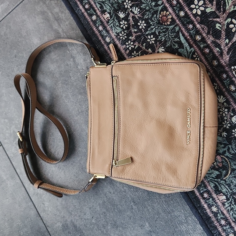 Vince Camuto tan leather crossbody bag with zipper detail